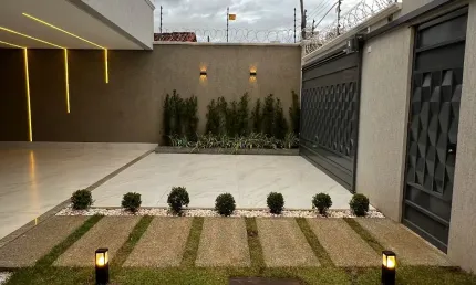 Casa Térrea de Alto Padrão com 4 Suítes - Exclusividade no Jardim América