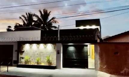 Casa à Venda no Moinho dos Ventos, Goiânia: 3 Quartos, 126m²