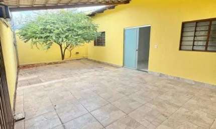 Casa à Venda no Vereda dos Buritis, Goiânia - 3 Quartos, 77m²