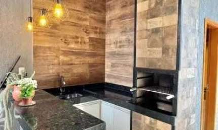Casa à Venda em Jardim Atlântico, Goiânia – 3 Quartos, 2 Suítes, 210m²