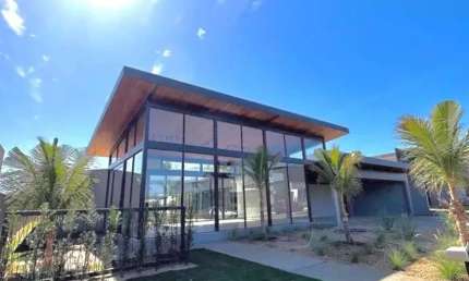Casa de Condomínio no Goiânia Golfe Clube com 4 Suítes à Venda