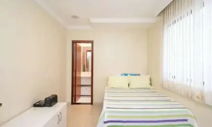 Casa de Condomínio à Venda no Jardim Vila Boa, Goiânia – 4 Suítes