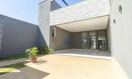 Casa à Venda no Jardim América, Goiânia | 3 Suítes, 160m²