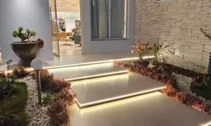 Casa de Condomínio à Venda em Santa Genoveva, Goiânia – 550m², 4 Suítes