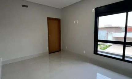 Casa de Condomínio à Venda no Goiânia Golfe Clube, 330m², 4 Suítes