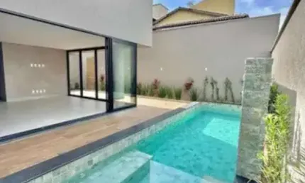 Casa de Condomínio à Venda no Jardins Madri, Goiânia – 5 Quartos