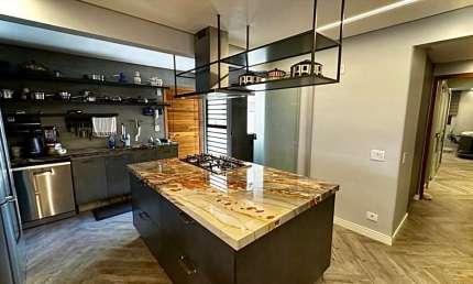 Apartamento à venda em Nova Suiça, Goiânia: 137m², 3 quartos, 2 suítes, 3 banheiros. Confira por R$778.000!