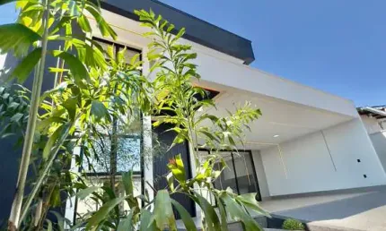 Casa à Venda no Moinho dos Ventos, Goiânia: 4 Suítes, 360m²