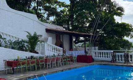 Casa com 6 quartos à venda na Alameda Ari Barroso, Itararé, São Vicente