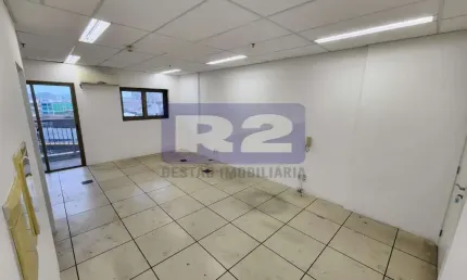 Casa comercial para alugar na Rua Visconde de Embaré, Valongo, Santos
