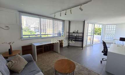 Cobertura à venda, Ipanema, Rio de Janeiro! Próximo à praia, entre posto 9 e 10.