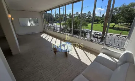 Apartamento garden à venda, Praia do Flamengo, varanda interna, salão em múltiplos ambientes, 3 qua