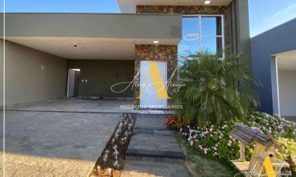 Casa em condomínio fechado com 3 quartos para alugar na Um, 1, Lívia III, Botucatu por R$ 5.000