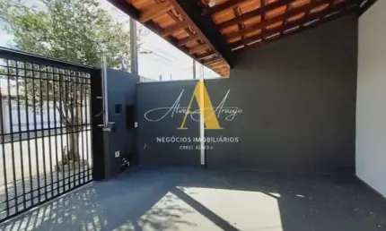 Casa com 2 quartos à venda na Adriano Francisco Ferreira, 302, Jardim Itamarati, Botucatu por R$ 270.000