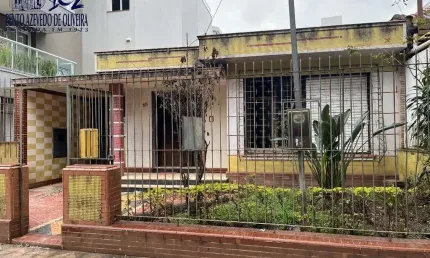 Casa com 2 quartos à venda na Rua Grão Pará, 35, Menino Deus, Porto Alegre