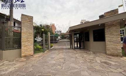 Excelente Casa em Condomínio Fechado 2 Dormitórios Recém Reformada