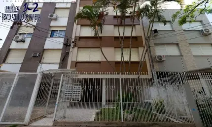 Apartamento JK com 1 dormitório e 54m² à venda em Menino Deus, Porto Alegre.