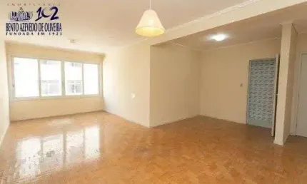 Vende-se apartamento com 3 quartos, 1 suíte, 2 vagas e 116m² - Moinhos de Vento