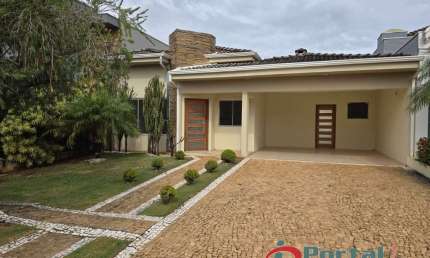 Casa em Condomínio de Alto Padrão com 3 Suítes na Vila Residencial Green Park, Indaiatuba-SP: 183,88 m² - Venda
