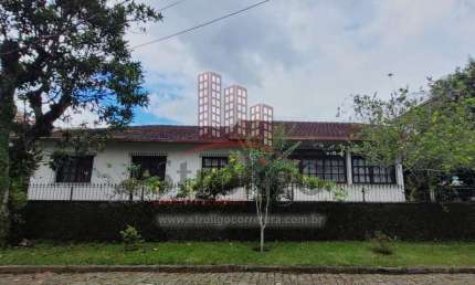 C397 Casa linear em condomínio fechado Cônego, Nova Friburgo-RJ