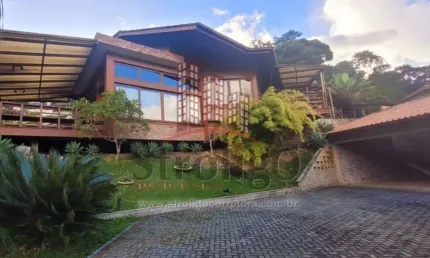 C420 Magnifica casa no centrinho do Cônego, Nova Friburgo-RJ