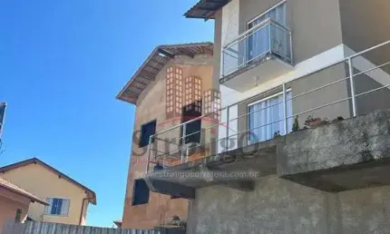 C452 Casa com amplo terreno a 5 km do Centro de Nova Friburgo-RJ