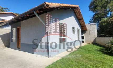 C480 Casa linear com lindo jardim, Varginha- Nova Friburgo-RJ