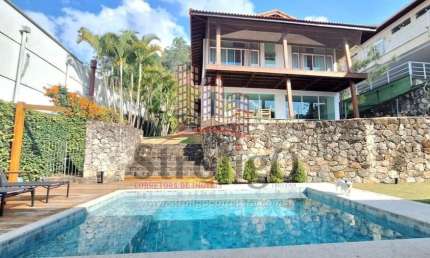 C493 Casa de Alto padrão em condomínio fechado, Vale dos Pinheiros, Nova Friburgo-RJ