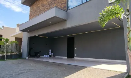 Casa sobrado disponível para locação. 4 suítes sendo duas com closet. garagem para 4 carros