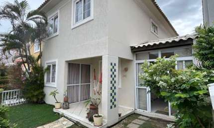 Casa em condomínio fechado com 3 quartos à venda na Praia do Flamengo, Salvador , 230 m2 por R$ 1.100.000