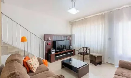 Sobrado com 4 quartos e 2 banheiros à venda, 150 m² por r$ 570.000
