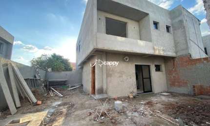 Casa com 3 quartos à venda na Augusta Trevisan, 999, Maria Antonieta, Pinhais por R$ 660.000