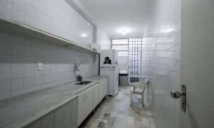 Apartamento com 4 quartos à venda na Rua Guilherme de Almeida, 180, Santo Antônio, Belo Horizonte por R$ 670.000
