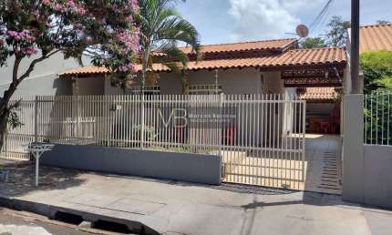 Casa com 3 quartos à venda na Rua Diacui, 111, Antares, Londrina