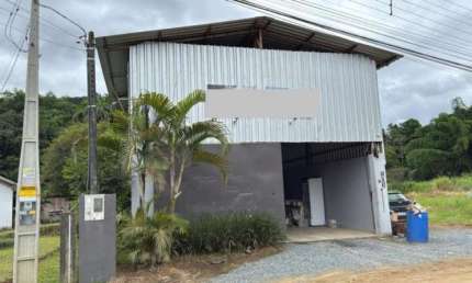 Barracão / Galpão / Depósito com 2 salas à venda no Fidélis, Blumenau  por R$ 750.000