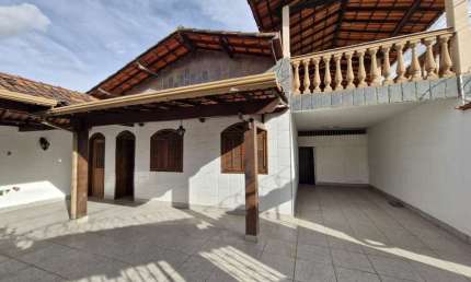 Casa para Venda em Belo Horizonte, Celso machado, 3 dormitórios, 2 banheiros, 2 vagas