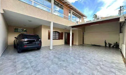Casa para Venda em Belo Horizonte, Caiçaras, 5 dormitórios, 4 suítes, 4 banheiros, 6 vagas