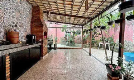 Casa Geminada para Venda em Belo Horizonte, Manacás, 4 dormitórios, 1 suíte, 4 banheiros, 3 vagas