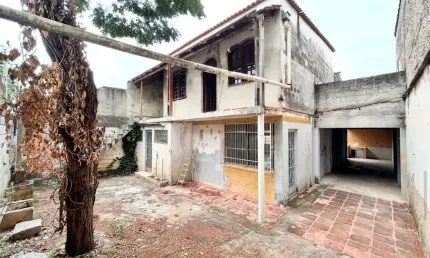 Casa para Venda em Belo Horizonte, Serrano, 4 dormitórios, 3 suítes, 4 banheiros, 3 vagas