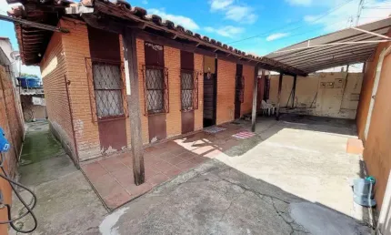 Casa para Venda em Belo Horizonte, Serrano, 4 dormitórios, 1 suíte, 2 banheiros, 2 vagas