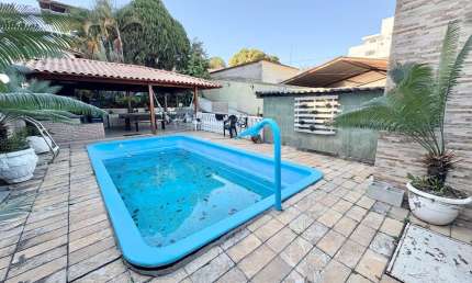 Casa para Venda em Contagem, São Gotardo, 4 dormitórios, 5 banheiros, 6 vagas