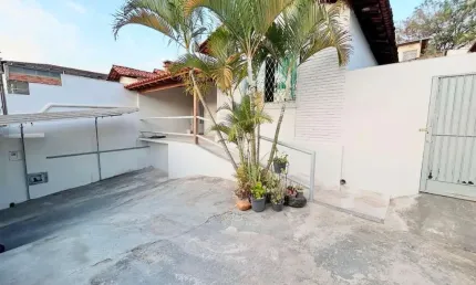 Casa para Venda em Belo Horizonte, Alípio de Melo, 3 dormitórios, 1 suíte, 3 banheiros, 2 vagas