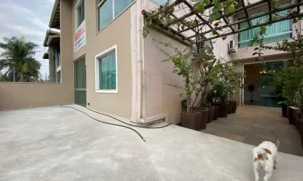 Casa Geminada para Venda em Contagem, Cabral, 4 dormitórios, 4 banheiros, 3 vagas