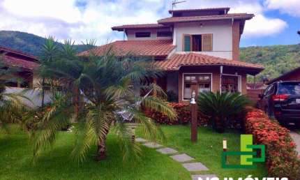 Casa em condomínio fechado com 4 quartos para alugar no Mar Verde, Caraguatatuba 