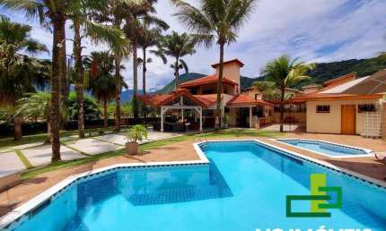 Venda ou Temporada | Exuberante Casa no Condomínio Mar Verde.