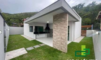 Venda | Linda Casa em Condomínio Fechado em Caraguatatuba.