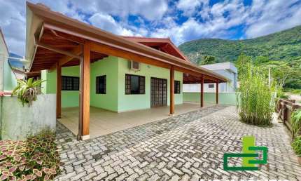 Casa em condomínio fechado com 3 quartos à venda no Mar Verde, Caraguatatuba 
