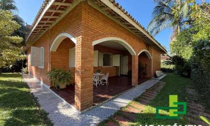 Venda | Casa Pé na Areia Condomínio-Praia da Cocanha
