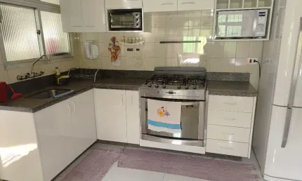 SOBRADO EM EXELENTE ESTADO EM LOCAL PREVILEGIADO E TOTALMENTE IMOBILIADO