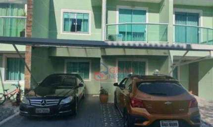 Sobrado Tríplex à Venda no Guaíra – 3 Quartos, Espaço Gourmet e Muito Conforto!